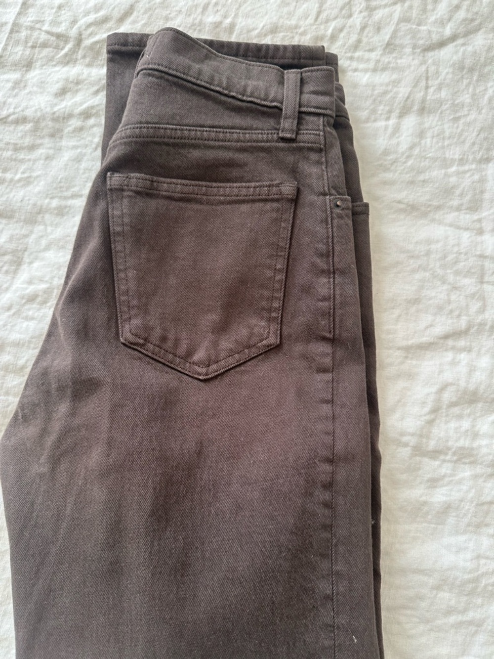 Abercrombie & Fitch High-Rise Jeans in Brown